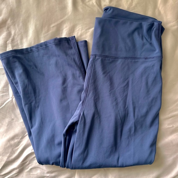 Fashion Nova yoga pants - Picture 4 of 4